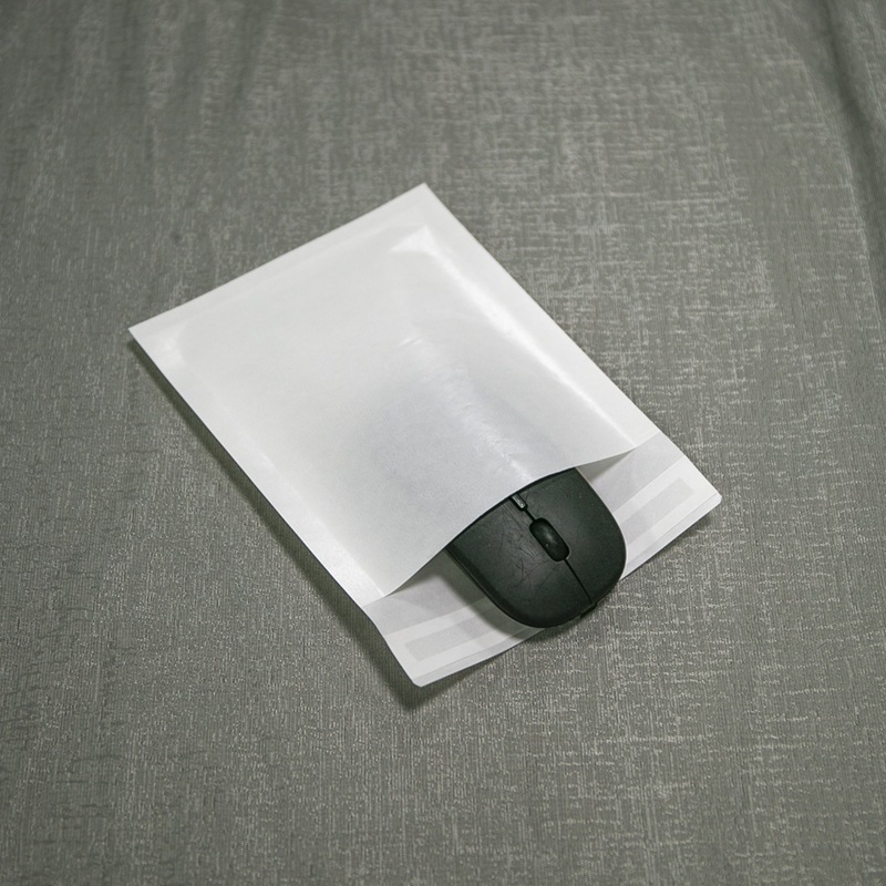 Təkrar şüşəli kağız çantaları